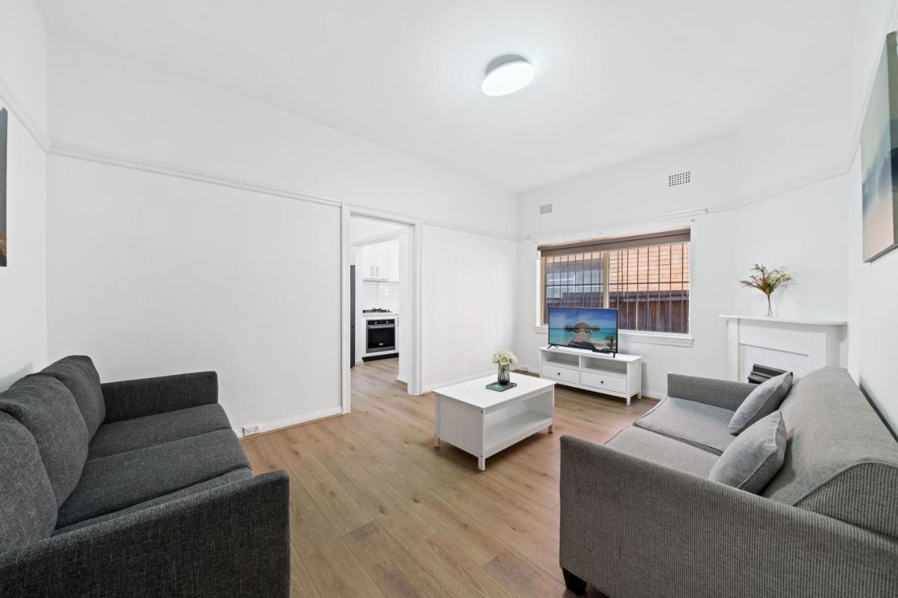 Burwood City Newly Renovated 2 Bed 2 Bath Free Private Parking Big Apt Sydney Exterior foto